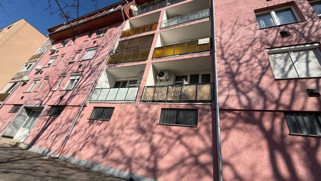 Eladó téglalakás, Nyíregyházán 37.5 M Ft, 2 szobás
