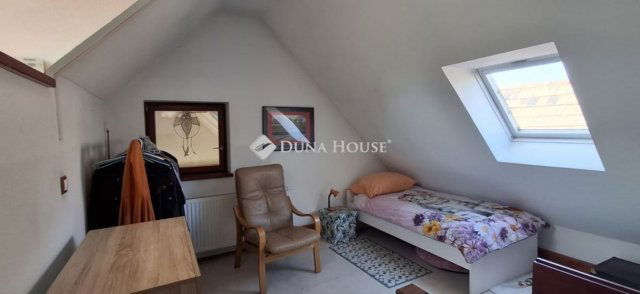 Eladó családi ház, Kisorosziban 272 M Ft, 5 szobás