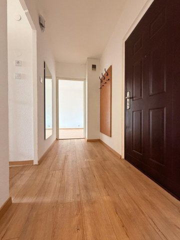 Eladó panellakás, Budapesten, III. kerületben 69.99 M Ft