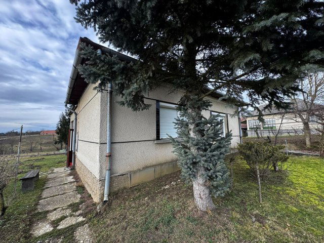 Eladó családi ház, Zalalövőn 23 M Ft, 2 szobás