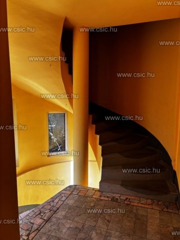 Eladó családi ház, Budapesten, XVI. kerületben 166.6 M Ft