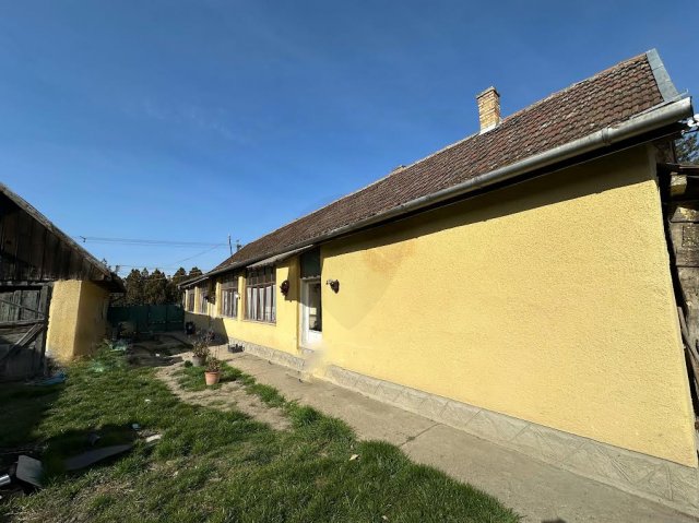 Eladó családi ház, Isaszegen 45 M Ft, 4 szobás