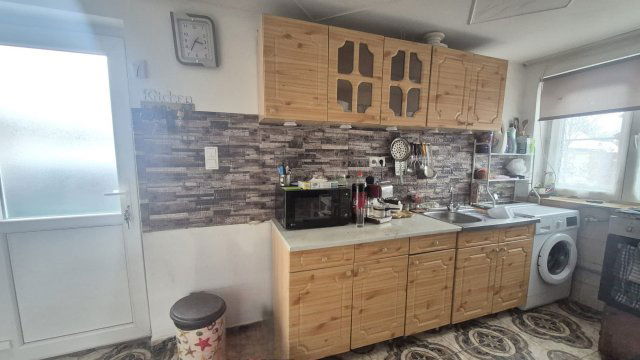 Eladó családi ház, Baján 18.9 M Ft, 2 szobás