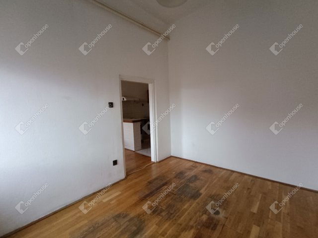Eladó téglalakás, Sopronban 44.9 M Ft, 2 szobás