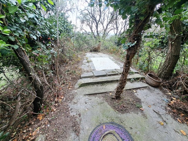 Eladó családi ház, Csóron 19.9 M Ft, 1+2 szobás