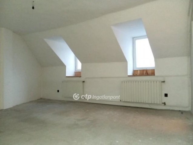 Eladó családi ház, Egerben 75 M Ft, 3 szobás