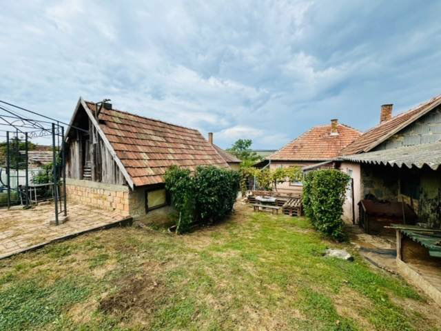 Eladó családi ház, Hangácson 14.49 M Ft, 2 szobás