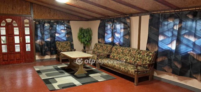 Eladó családi ház, Dévaványán 63 M Ft, 5 szobás