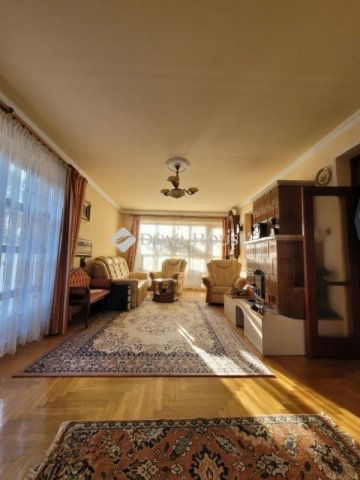 Eladó családi ház, Vecsésen 165 M Ft, 5 szobás