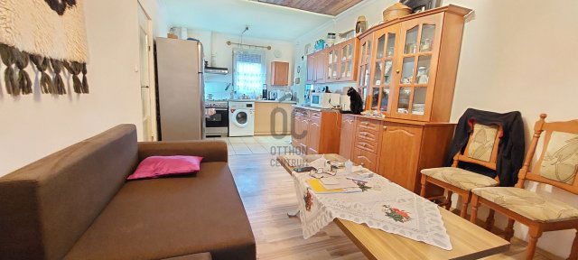 Eladó családi ház, Szigetszentmiklóson 53.9 M Ft, 3 szobás