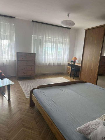 Kiadó téglalakás, albérlet, Pécsett, Aradi Vértanúk útján