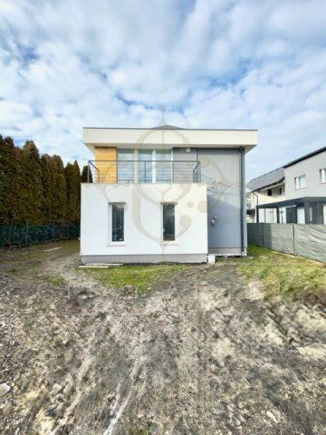 Eladó téglalakás, Siófokon 49.9 M Ft, 2 szobás