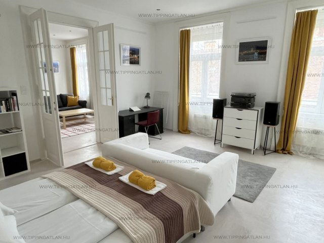 Eladó téglalakás, Budapesten, VII. kerületben, Hársfa utcában