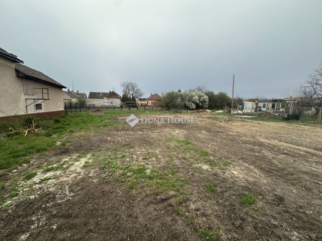 Eladó telek, Nagykőrösön 32.5 M Ft / költözzbe.hu