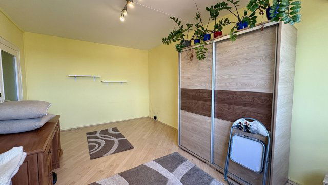 Kiadó panellakás, albérlet, Debrecenben 200 E Ft / hó, 1 szobás
