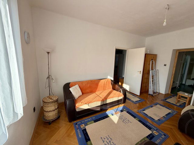 Eladó téglalakás, Pécsett 48.5 M Ft, 1+1 szobás