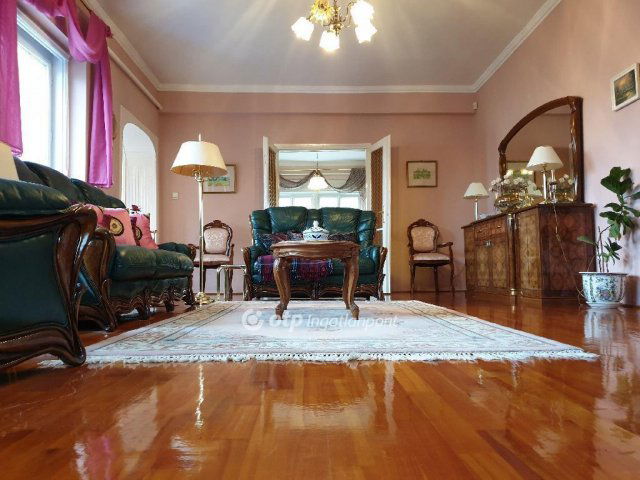 Eladó családi ház, Balassagyarmaton 69.9 M Ft, 6 szobás