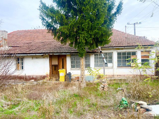 Eladó családi ház, Tótkomlóson 4 M Ft, 3 szobás