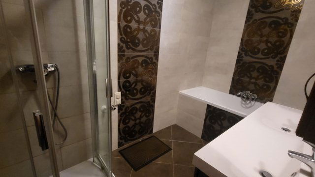 Kiadó téglalakás, albérlet, Egerben 220 E Ft / hó, 3 szobás