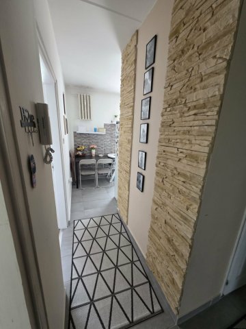 Eladó panellakás, Pécsett 44.9 M Ft, 2 szobás
