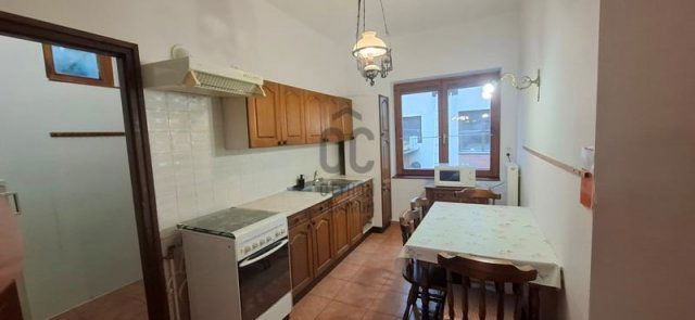 Kiadó családi ház, albérlet, Székesfehérvárott 300 E Ft / hó