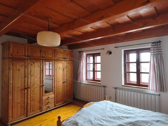 Eladó családi ház, Veresegyházon 196 M Ft, 3 szobás