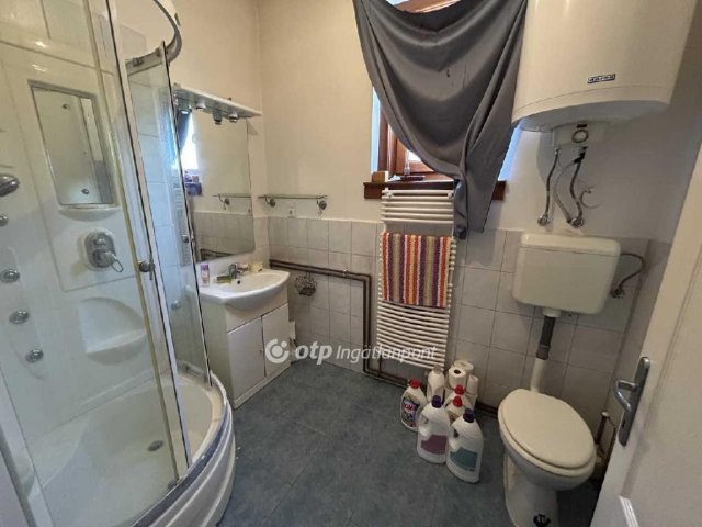 Eladó családi ház, Bagon 81 M Ft, 6+1 szobás