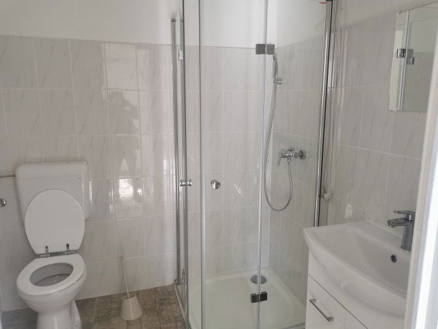 Eladó családi ház, Majosházán 95 M Ft, 3 szobás