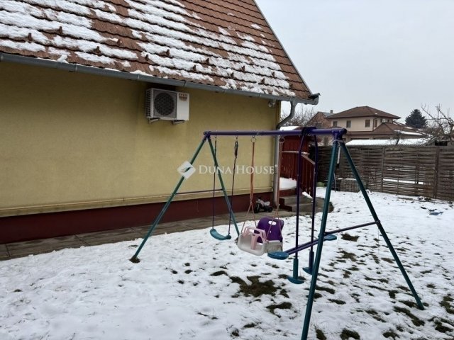 Eladó ikerház, Üllőn 85 M Ft, 3 szobás / költözzbe.hu