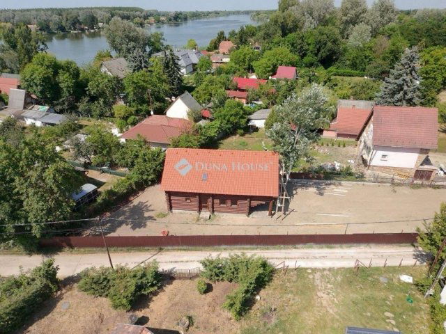 Eladó családi ház, Dömsödön 89.9 M Ft, 4 szobás