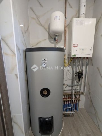 Eladó családi ház, Debrecenben 112 M Ft, 5 szobás