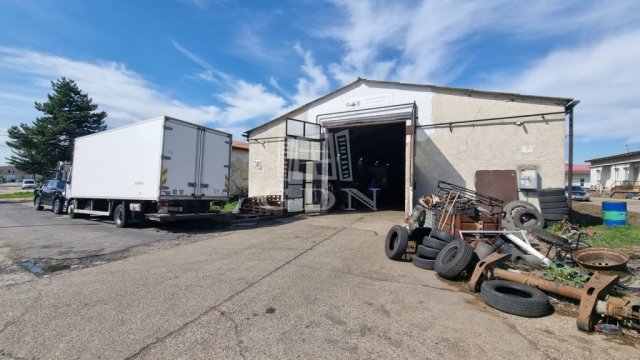 Kiadó ipari ingatlan, Székesfehérvárott 580 E Ft / hó