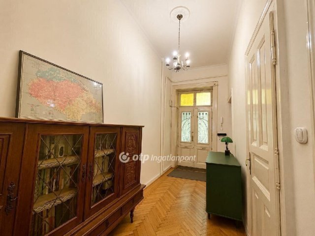 Eladó téglalakás, Budapesten, VII. kerületben 95 M Ft, 2 szobás