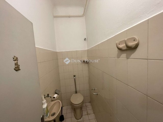 Eladó családi ház, Szegeden 129.821 M Ft, 3 szobás