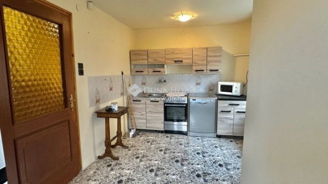 Eladó családi ház, Veresegyházon 139 M Ft, 5 szobás