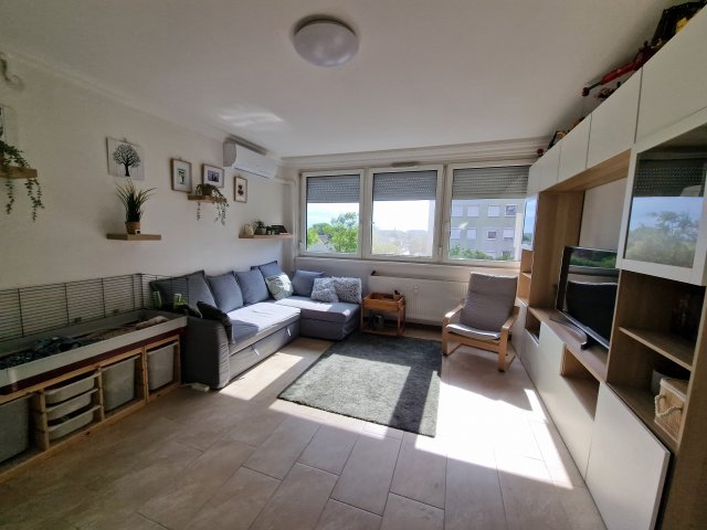 Eladó panellakás, Budapesten, XXI. kerületben 61.9 M Ft, 3 szobás