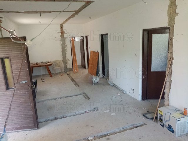 Eladó családi ház, Ságváron 36.5 M Ft, 4 szobás