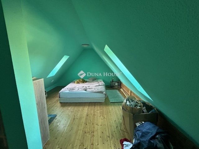 Eladó téglalakás, Budapesten, XVII. kerületben 72 M Ft, 4 szobás