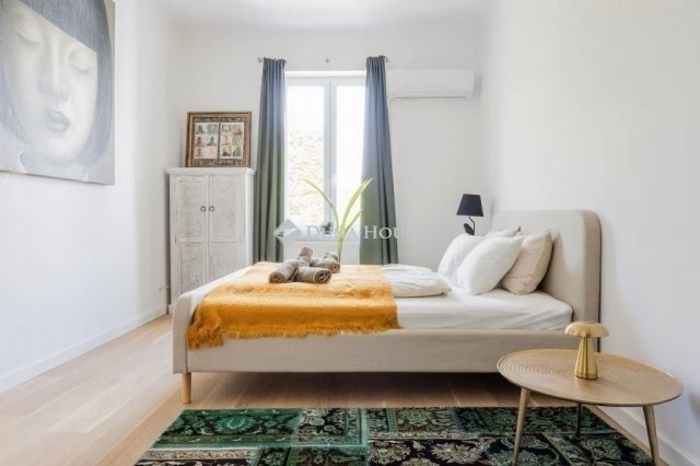 Eladó téglalakás, Budapesten, VII. kerületben 95 M Ft, 3 szobás