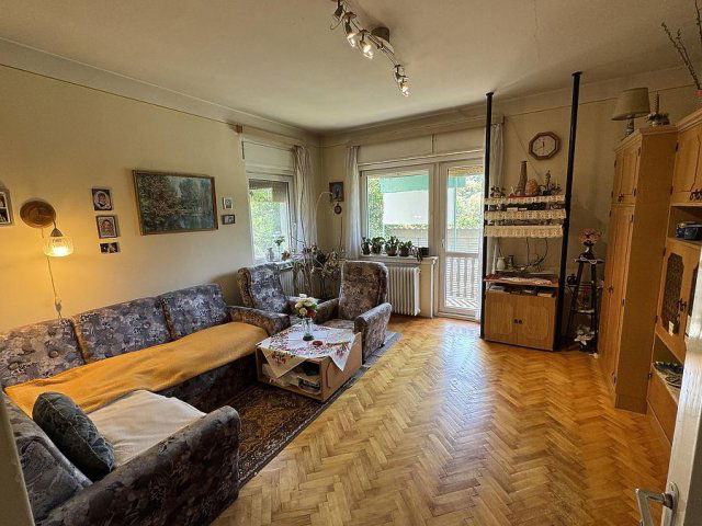 Eladó családi ház, Budakalászon 100 M Ft, 5 szobás