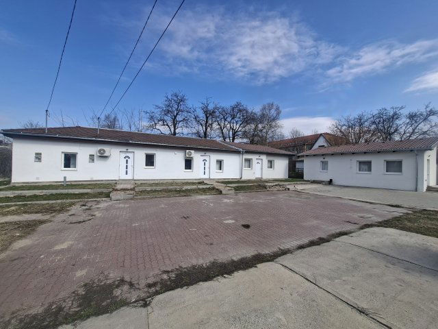 Eladó sorház, Budapesten, XXI. kerületben 199 M Ft, 9 szobás