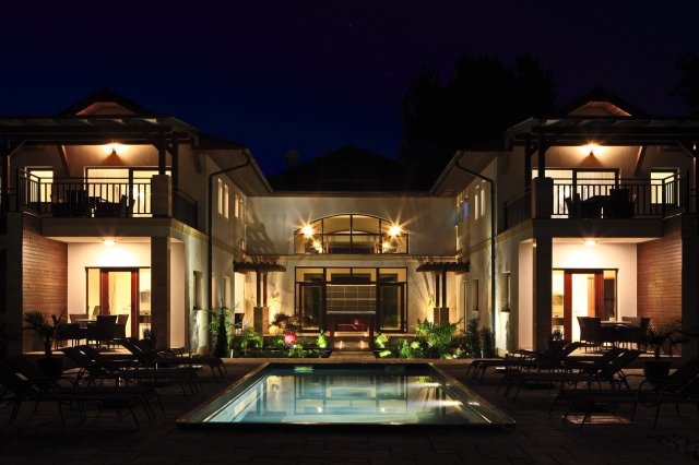 Eladó családi ház, Gyenesdiáson 499.99 M Ft, 20 szobás