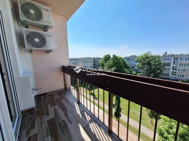 Eladó téglalakás, Gödöllőn 75.5 M Ft, 3 szobás
