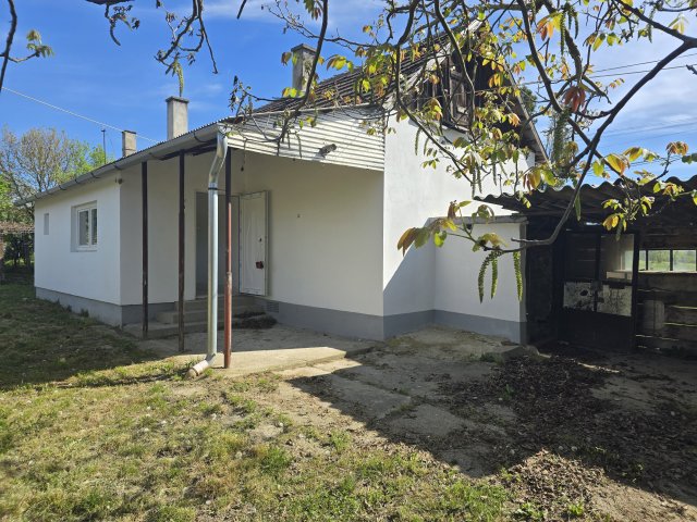 Eladó téglalakás, Zalalövőn 31 M Ft, 3 szobás