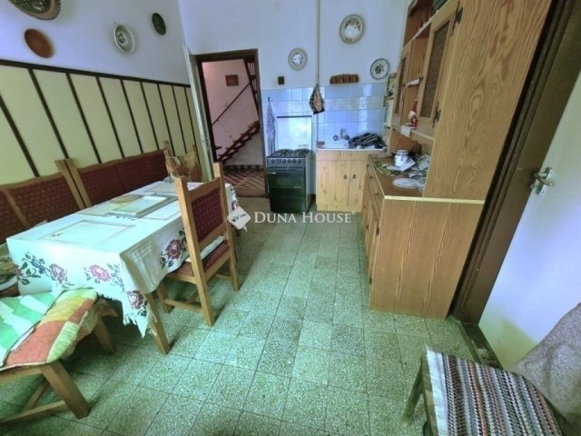 Eladó családi ház, Gyömrőn 99.9 M Ft, 5 szobás