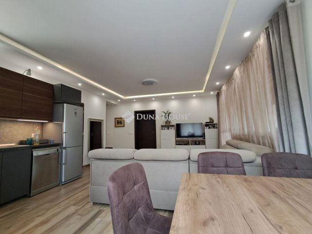Eladó családi ház, Debrecenben 151.9 M Ft, 4 szobás