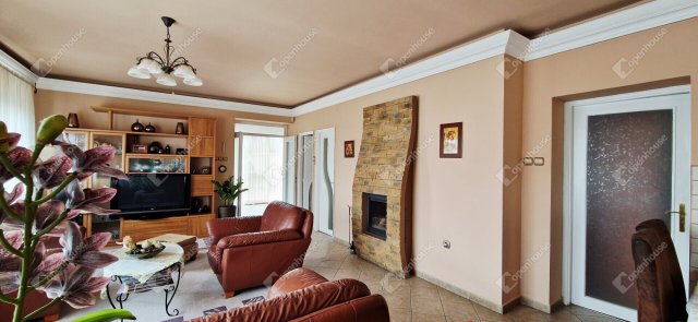 Eladó családi ház, Miskolcon 129 M Ft, 6 szobás