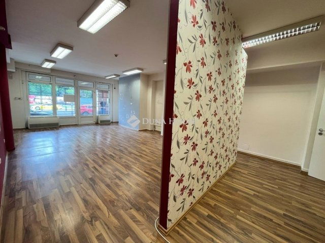 Eladó üzlethelyiség, Budapesten, III. kerületben 73.5 M Ft