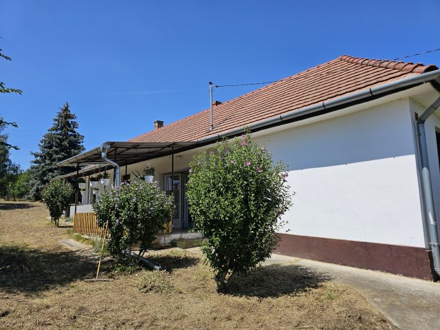 Eladó családi ház, Somogytúron 30 M Ft, 3 szobás