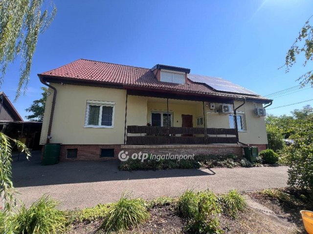 Eladó családi ház, Mezőtárkányon 45 M Ft, 4 szobás